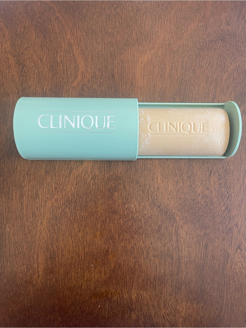 CLINIQUE FACIAL BAR SOAP
MILD W/ DISH 5.2 OZ NEW IN HOLDER